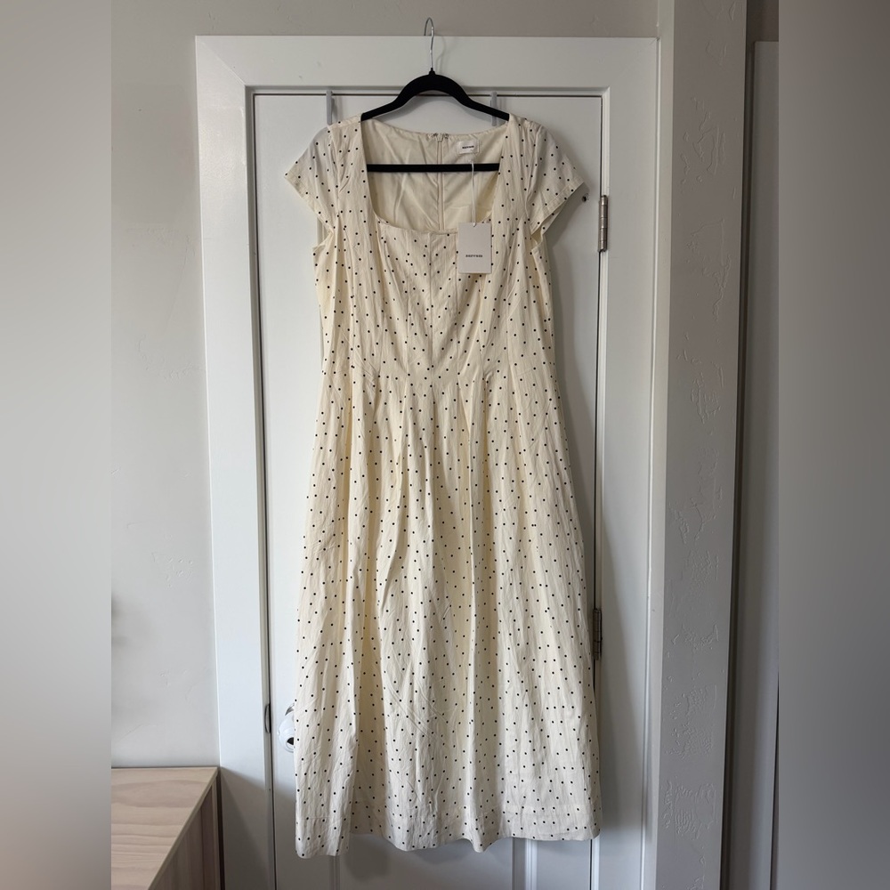 AUREUM Cream Midi Dress with Black Polka Dots